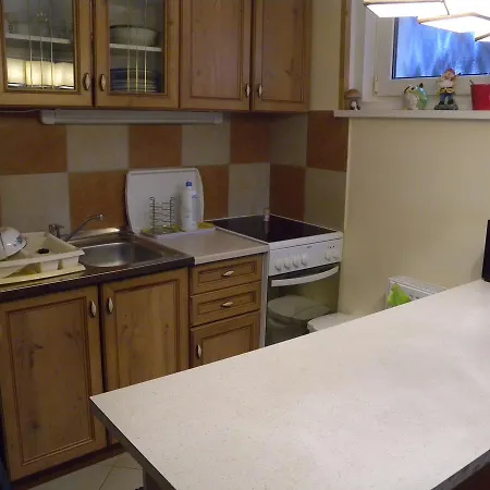 Two-bedroom In Balatonalmadi Ii Apartman Tisztviselőtelep